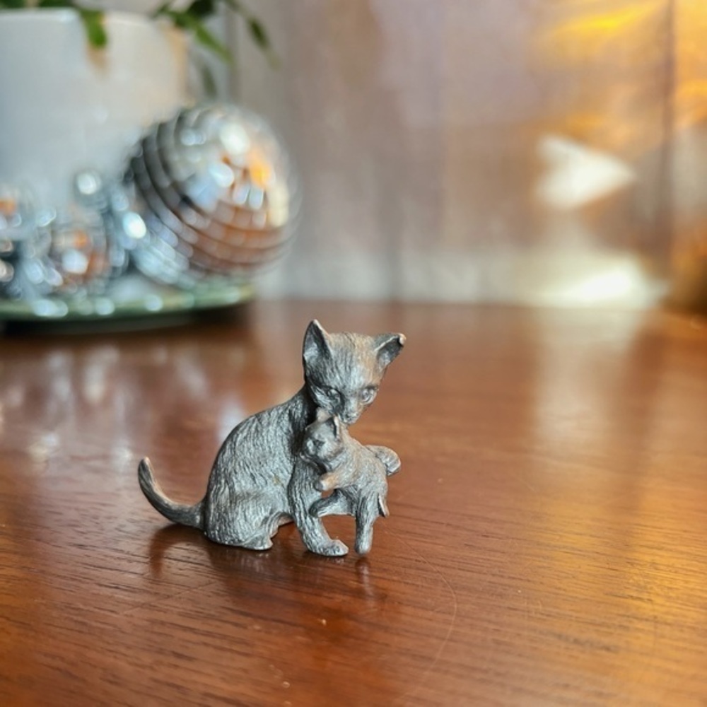 Vintage Spoontiques Pewter Cat & Kitten Figurine | Collectible Home Decor
